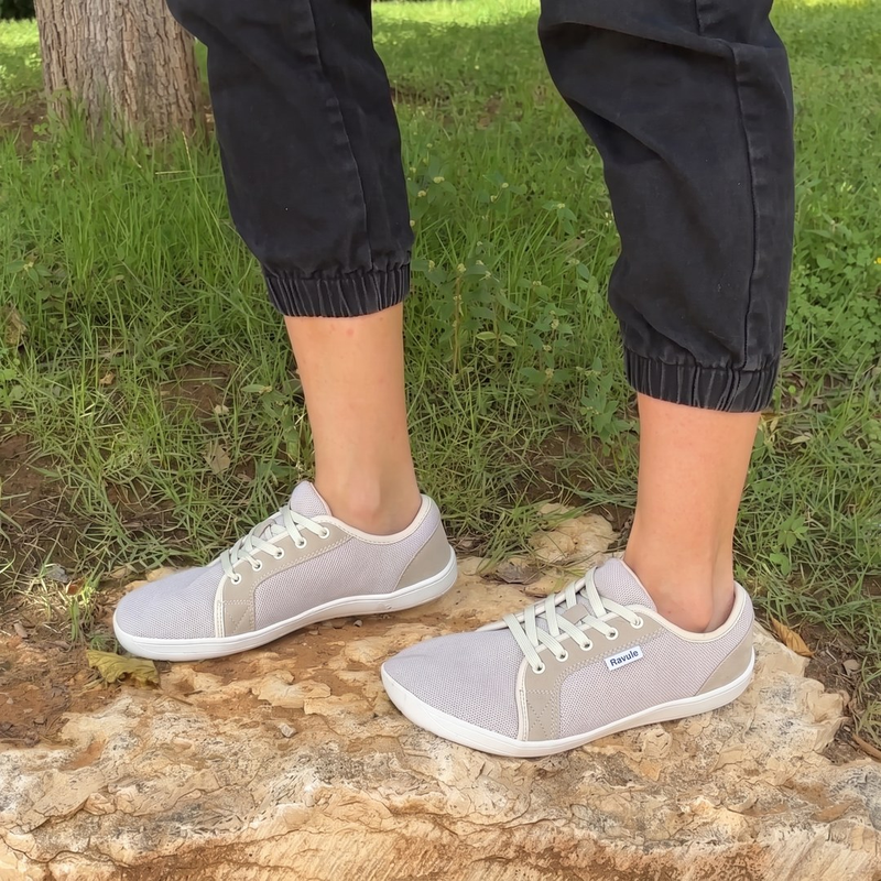 EXTRA WIDE DRESS SNEAKERS (34).png__PID:a16a549a-c92e-4cb5-b5dc-fc477287171d